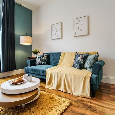 Sleek & Stylish Apartment In The Heart Of The City 노팅엄 외부 사진