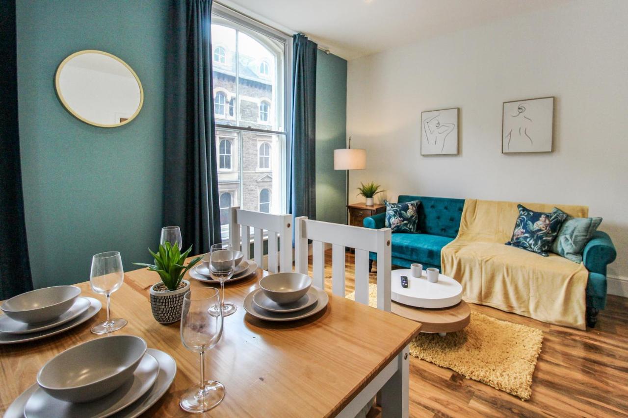 Sleek & Stylish Apartment In The Heart Of The City 노팅엄 외부 사진